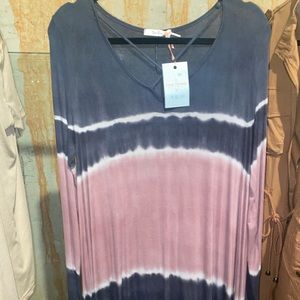Trés bien tie dye dress. Size medium